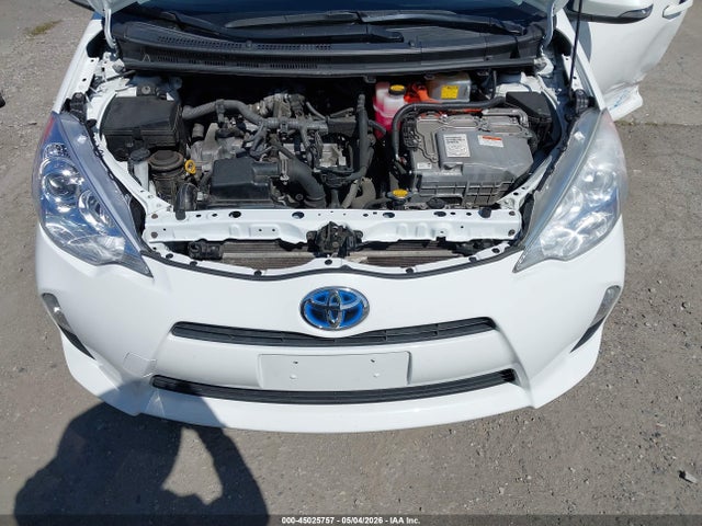 45025757 :رقم المزاد ، JTDKDTB36C1031113 vin ، 2012 Toyota Prius C Three مزاد بيع
