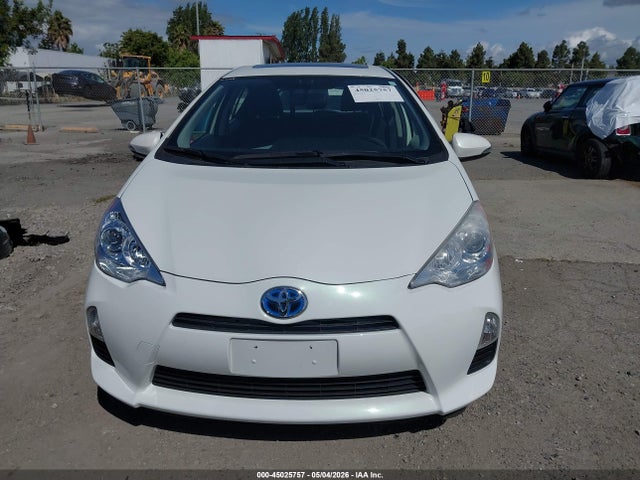 45025757 :رقم المزاد ، JTDKDTB36C1031113 vin ، 2012 Toyota Prius C Three مزاد بيع