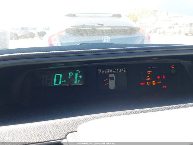 45025757 :رقم المزاد ، JTDKDTB36C1031113 vin ، 2012 Toyota Prius C Three مزاد بيع