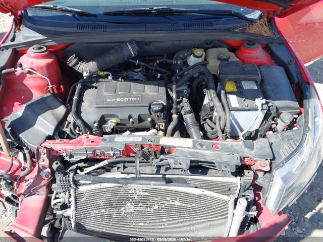 45025770 :رقم المزاد ، 1G1PE5SB8F7222273 vin ، 2015 Chevrolet Cruze 2lt Auto مزاد بيع
