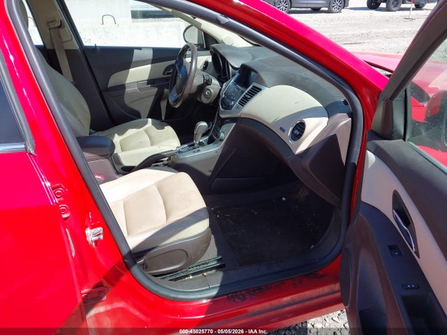 45025770 :رقم المزاد ، 1G1PE5SB8F7222273 vin ، 2015 Chevrolet Cruze 2lt Auto مزاد بيع