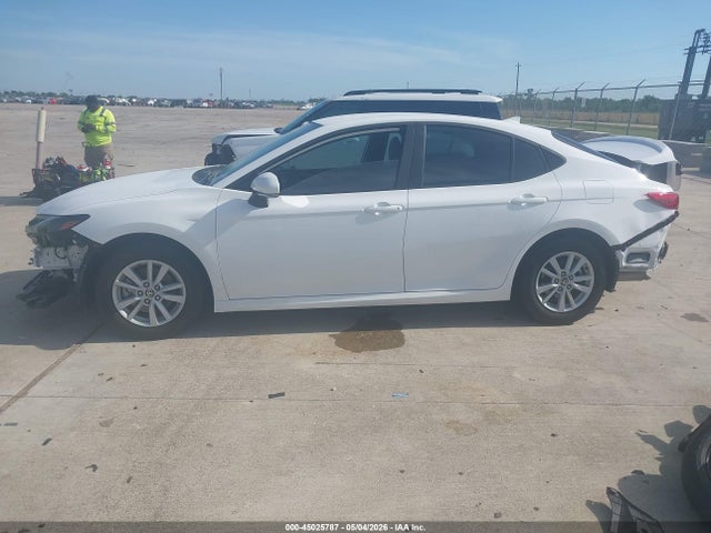 Toyota CAMRY LE 2026 4T1DAACK9TU670009 Image 14