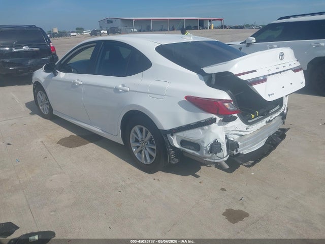Toyota CAMRY LE 2026 4T1DAACK9TU670009 Image 3