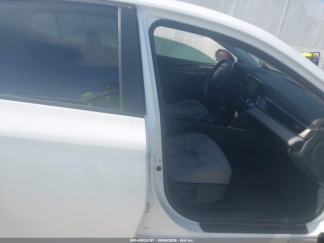 Toyota CAMRY LE 2026 4T1DAACK9TU670009 Image 5