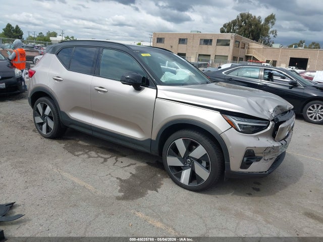 45025788 :رقم المزاد ، YV4ED3UM8P2070625 vin ، 2023 Volvo Xc40 Recharge Pure Electric Twin Ultimate مزاد بيع