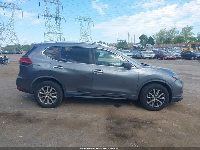 45025809 :رقم المزاد ، KNMAT2MV0HP582763 vin ، 2017 Nissan Rogue Sv مزاد بيع