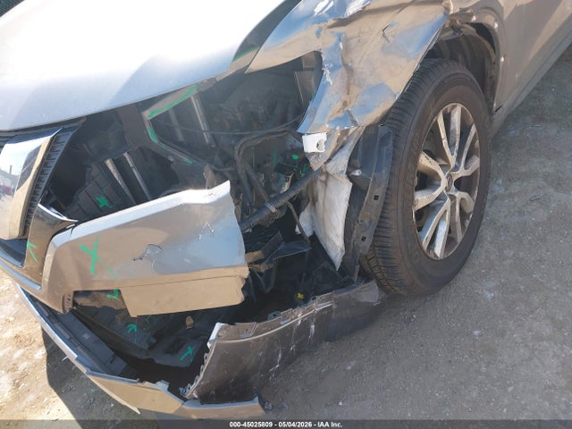 45025809 :رقم المزاد ، KNMAT2MV0HP582763 vin ، 2017 Nissan Rogue Sv مزاد بيع