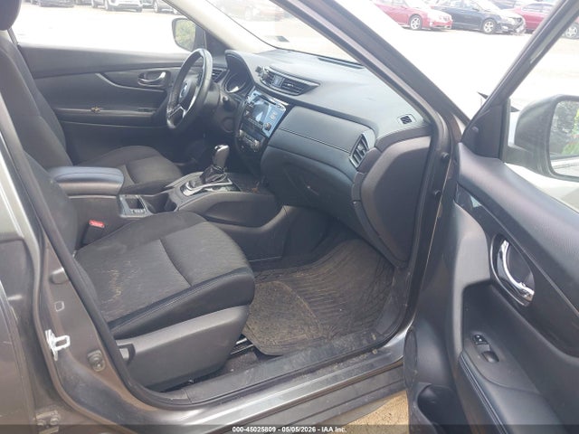45025809 :رقم المزاد ، KNMAT2MV0HP582763 vin ، 2017 Nissan Rogue Sv مزاد بيع