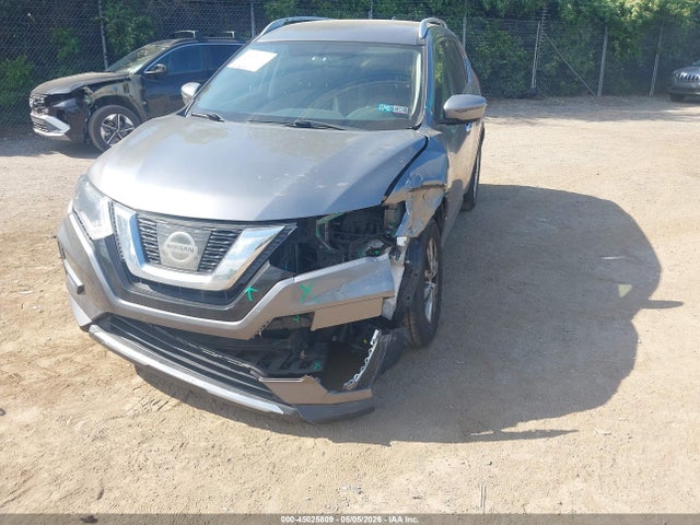 45025809 :رقم المزاد ، KNMAT2MV0HP582763 vin ، 2017 Nissan Rogue Sv مزاد بيع