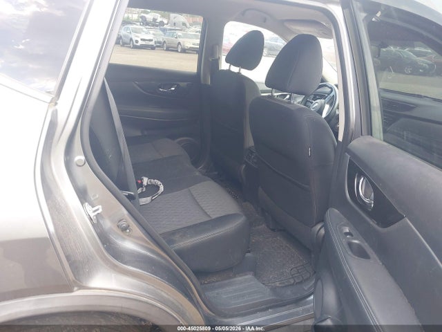 45025809 :رقم المزاد ، KNMAT2MV0HP582763 vin ، 2017 Nissan Rogue Sv مزاد بيع