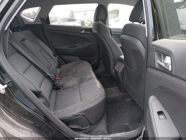 KM8J23A49JU791894 Hyundai TUCSON SE