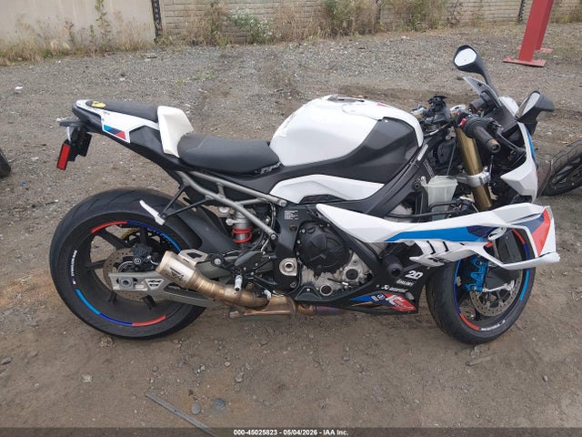 45025823 :رقم المزاد ، WB10P2301S6L53430 vin ، 2025 Bmw S 1000 Rr مزاد بيع