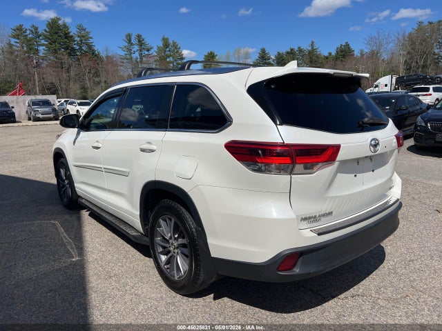Продажа на аукционе авто 2017 Toyota Highlander Xle, vin: 5TDJZRFH8HS357253, номер лота: 45025831