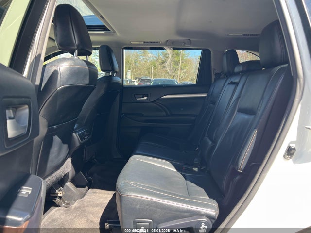 Продажа на аукционе авто 2017 Toyota Highlander Xle, vin: 5TDJZRFH8HS357253, номер лота: 45025831