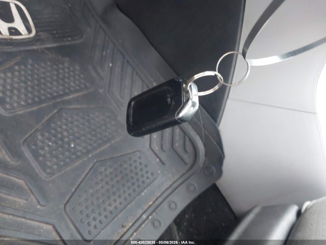 45025838 :رقم المزاد ، 1HGCR2F82EA300010 vin ، 2014 Honda Accord Ex-l مزاد بيع