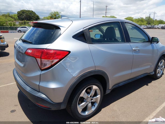 Honda HR-V LX 2017 3CZRU5H32HM714173 Image 6
