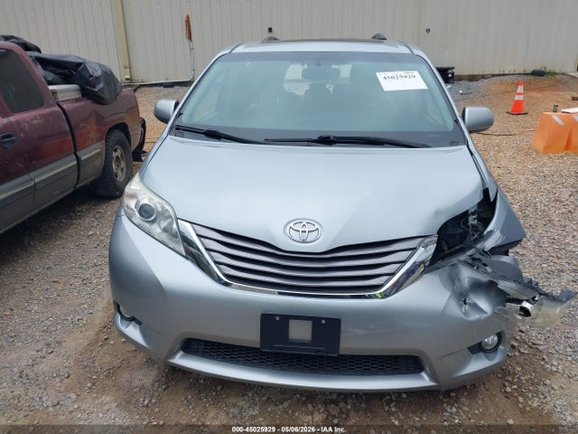 5TDYK3DC5FS679966 Toyota Sienna Xle Premium 8 Passenger
