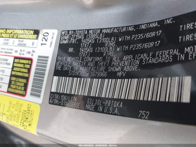 5TDYK3DC5FS679966 Toyota Sienna Xle Premium 8 Passenger