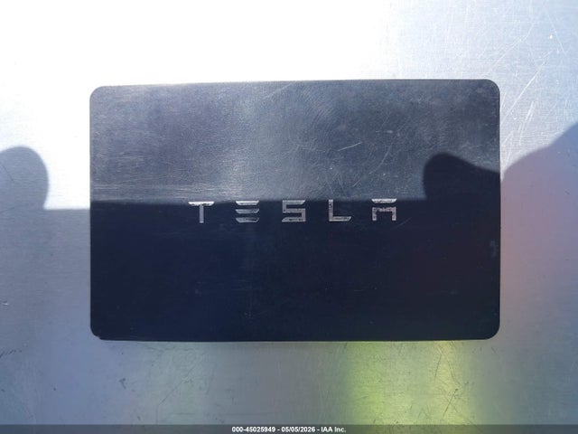 Продаж на аукціоні авто 2021 Tesla Model Y Long Range Dual Motor All-wheel Drive, vin: 5YJYGAEE3MF201228, номер лоту: 45025949