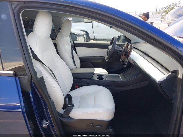 Продаж на аукціоні авто 2021 Tesla Model Y Long Range Dual Motor All-wheel Drive, vin: 5YJYGAEE3MF201228, номер лоту: 45025949