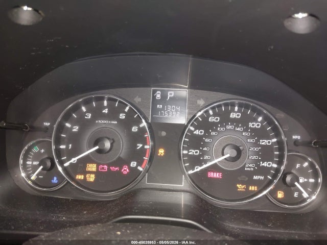 2011 Subaru Outback 2.5i Limited მანქანა იყიდება აუქციონზე, vin: 4S4BRBKC7B3446127, აუქციონის ნომერი: 45025953