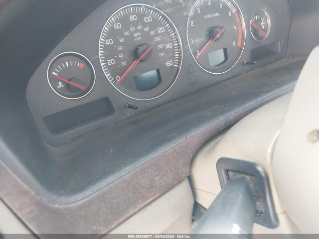 2004 Volvo V70 2.4 მანქანა იყიდება აუქციონზე, vin: YV1SW61T642425200, აუქციონის ნომერი: 45025977
