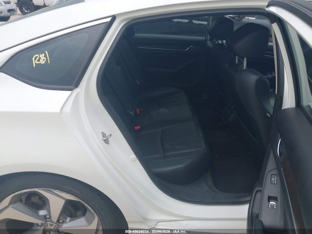 1HGCV1F99JA042402 Honda Accord Touring