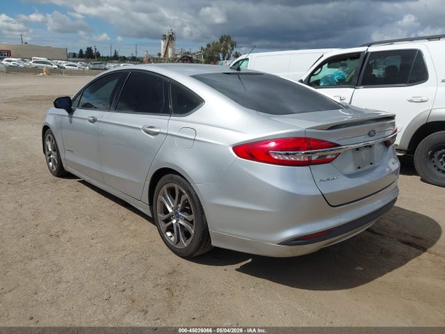 3FA6P0LU7HR232732 Ford Fusion Hybrid Se