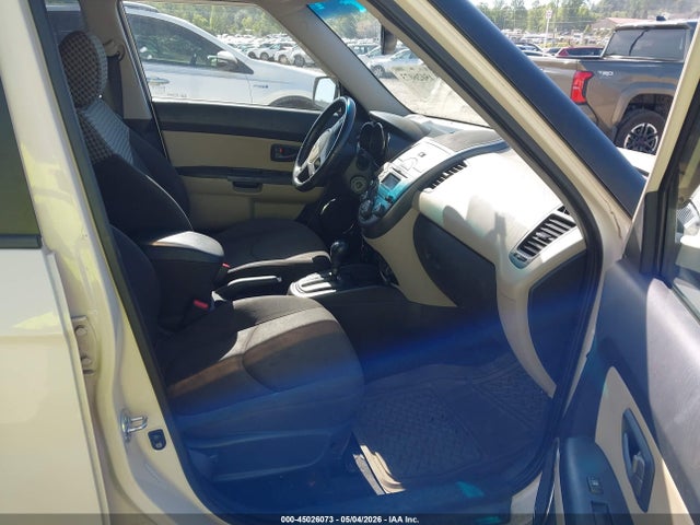 Продажа на аукционе авто 2010 Kia Soul !, vin: KNDJT2A28A7160370, номер лота: 45026073