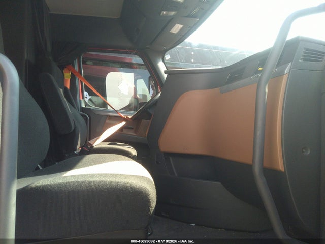 Продаж на аукціоні авто 2019 Freightliner New Cascadia 126, vin: 3AKJHHDR9KSKC2602, номер лоту: 45026092