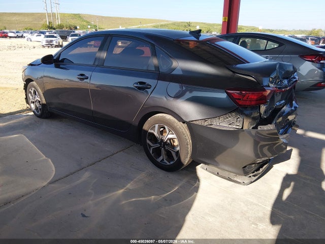 2019 Kia Forte Lxs მანქანა იყიდება აუქციონზე, vin: 3KPF24AD3KE014546, აუქციონის ნომერი: 45026097