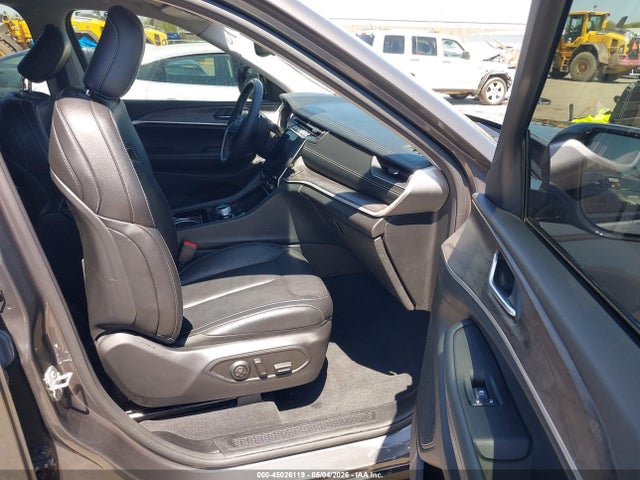 Продаж на аукціоні авто 2023 Jeep Grand Cherokee L Limited 4x4, vin: 1C4RJKBGXP8102296, номер лоту: 45026119