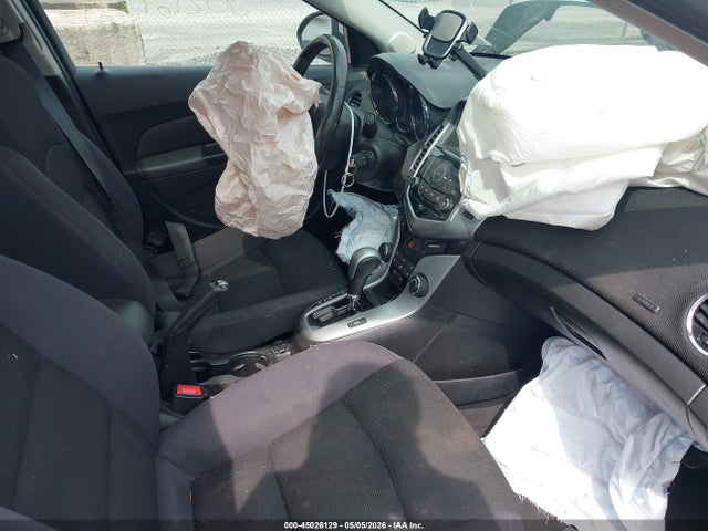 45026129 :رقم المزاد ، 1G1PC5SB2E7190053 vin ، 2014 Chevrolet Cruze 1lt Auto مزاد بيع