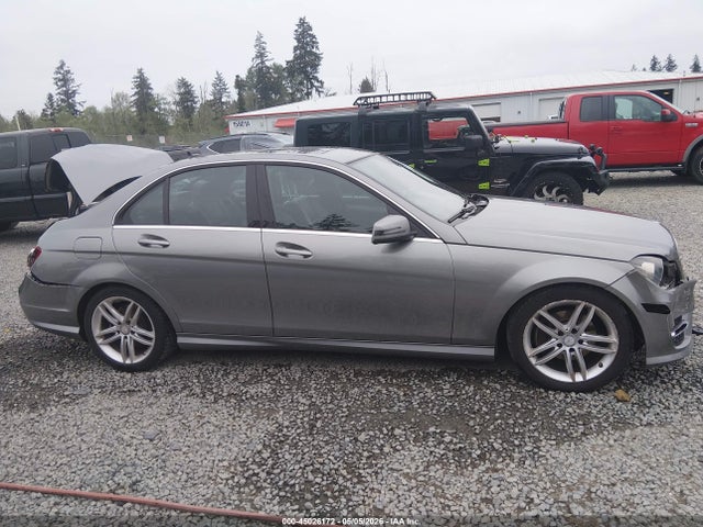 Продажа на аукционе авто 2013 Mercedes-benz C 250 Sport, vin: WDDGF4HB6DR266012, номер лота: 45026172