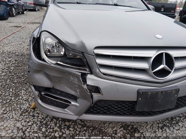Продажа на аукционе авто 2013 Mercedes-benz C 250 Sport, vin: WDDGF4HB6DR266012, номер лота: 45026172