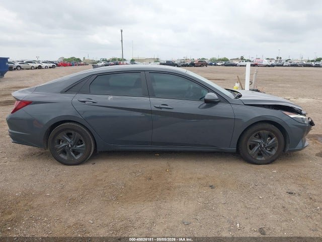 45026181 :رقم المزاد ، KMHLM4AG7PU587123 vin ، 2023 Hyundai Elantra Sel مزاد بيع