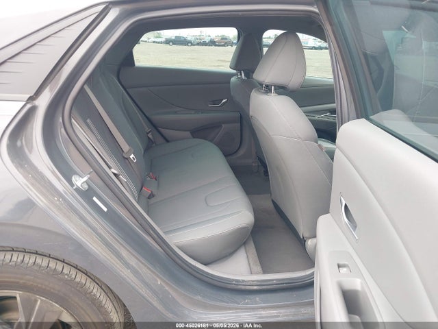45026181 :رقم المزاد ، KMHLM4AG7PU587123 vin ، 2023 Hyundai Elantra Sel مزاد بيع