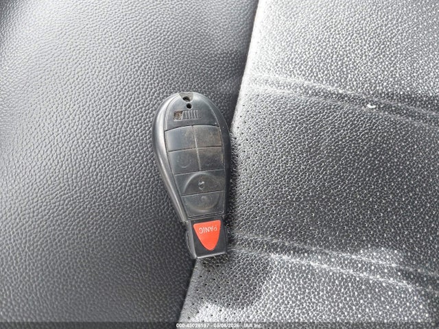 2013 Chrysler Town & Country Touring-l მანქანა იყიდება აუქციონზე, vin: 2C4RC1CG2DR709327, აუქციონის ნომერი: 45026197