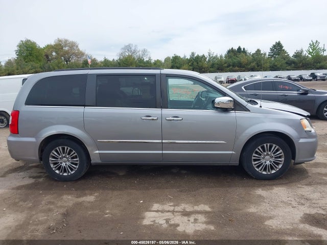 2013 Chrysler Town & Country Touring-l მანქანა იყიდება აუქციონზე, vin: 2C4RC1CG2DR709327, აუქციონის ნომერი: 45026197