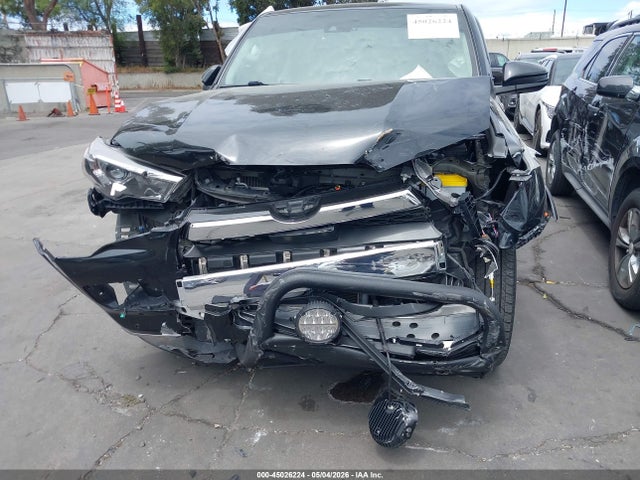 JTEKU5JR8M5898777 Toyota 4runner Limited