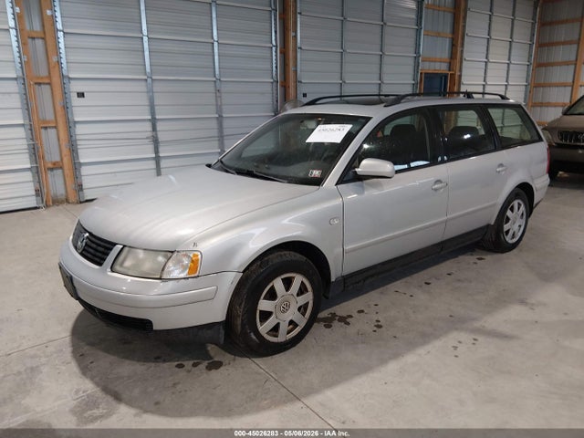 45026283 :رقم المزاد ، WVWNA63B5XE424466 vin ، 1999 Volkswagen Passat Gls مزاد بيع