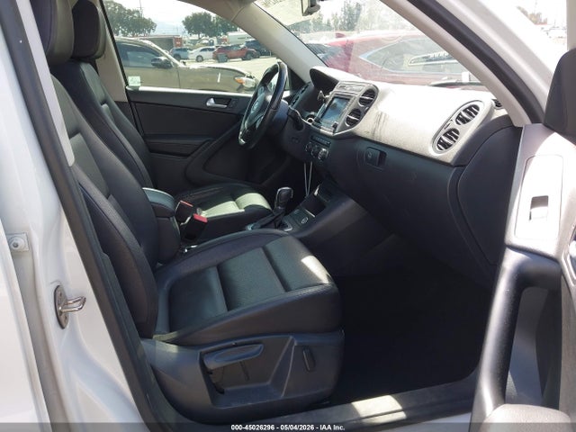 45026296 :رقم المزاد ، WVGBV7AX0GW533936 vin ، 2016 Volkswagen Tiguan Se مزاد بيع