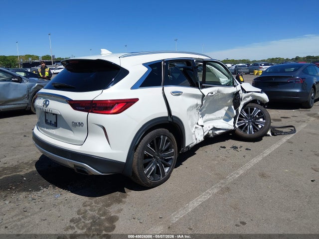 45026308 :رقم المزاد ، 3PCAJ5BB8MF111254 vin ، 2021 Infiniti Qx50 Luxe Awd مزاد بيع