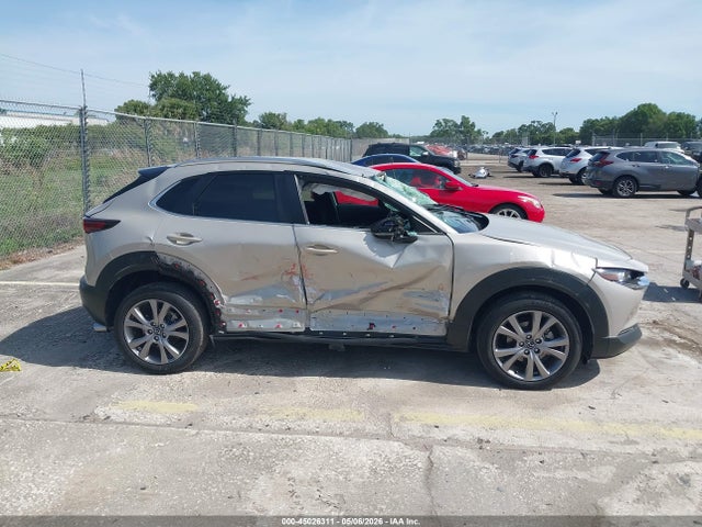 45026311 :رقم المزاد ، 3MVDMBBL3NM415468 vin ، 2022 Mazda Cx-30 Select مزاد بيع