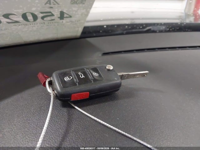2012 Volkswagen Beetle 2.0t მანქანა იყიდება აუქციონზე, vin: 3VWV67AT8CM617134, აუქციონის ნომერი: 45026317