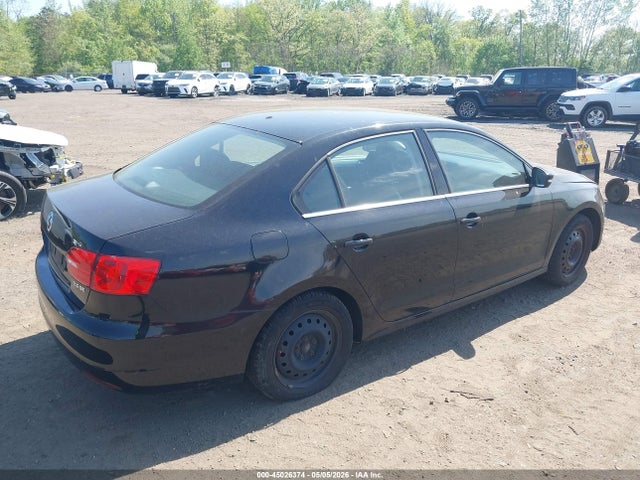 45026374 :رقم المزاد ، 3VWDP7AJ0DM385699 vin ، 2013 Volkswagen Jetta 2.5l Se مزاد بيع