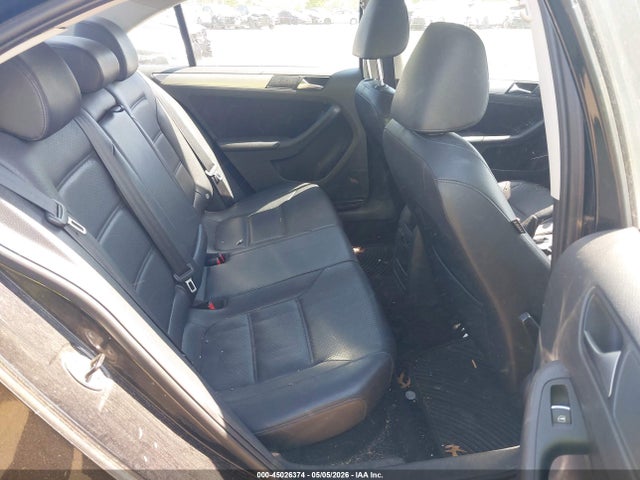 45026374 :رقم المزاد ، 3VWDP7AJ0DM385699 vin ، 2013 Volkswagen Jetta 2.5l Se مزاد بيع