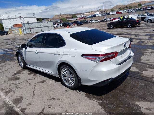 4T1B21HK2JU009237 Toyota Camry Hybrid Xle