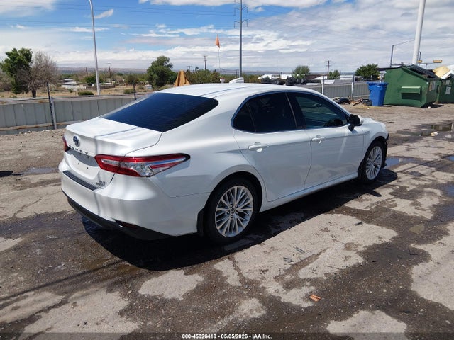 4T1B21HK2JU009237 Toyota Camry Hybrid Xle