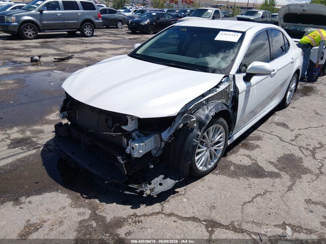 4T1B21HK2JU009237 Toyota Camry Hybrid Xle